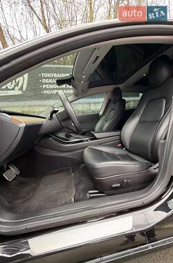 Седан Tesla Model 3 2018 в 