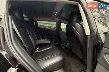 Седан Tesla Model 3 2018 в 