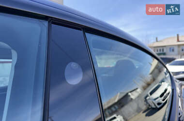 Седан Tesla Model 3 2024 в 