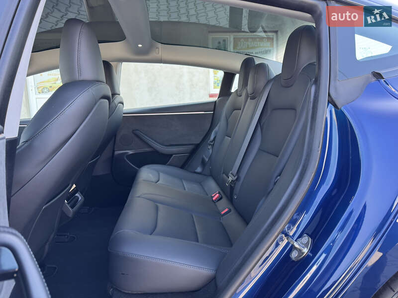 Седан Tesla Model 3 2024 в Луцке фото 40 Седан Tesla Model 3 2024 в Луцке