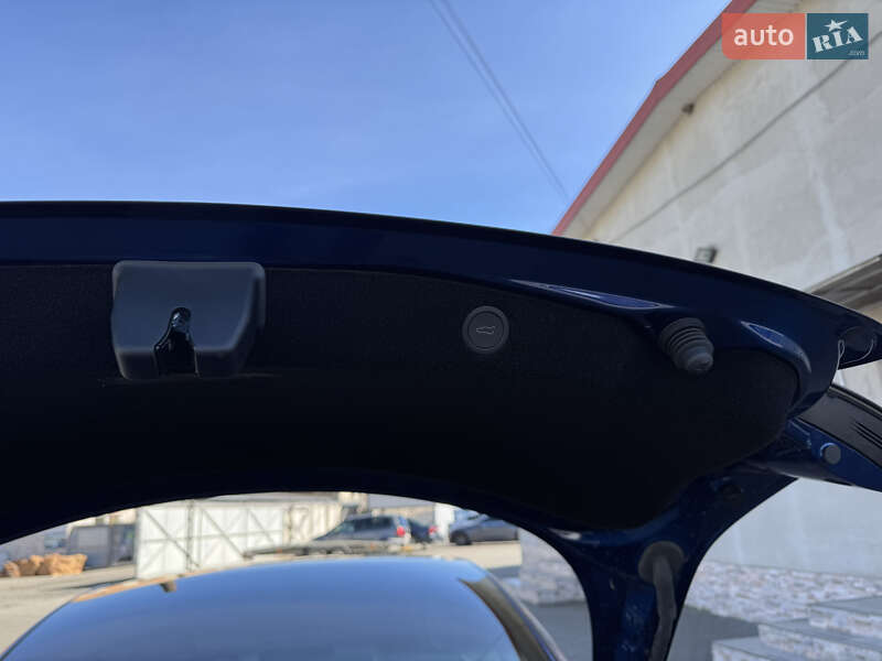 Седан Tesla Model 3 2024 в Луцке фото 48 Седан Tesla Model 3 2024 в Луцке