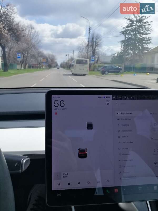 Седан Tesla Model 3 2018 в Черкасах