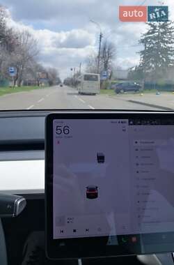 Седан Tesla Model 3 2018 в 