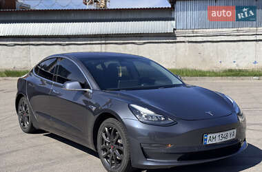 Седан Tesla Model 3 2018 в 