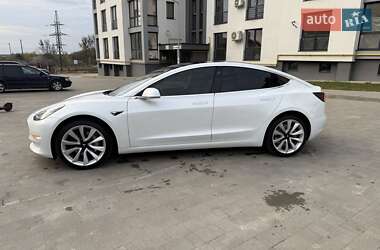 Седан Tesla Model 3 2019 в 