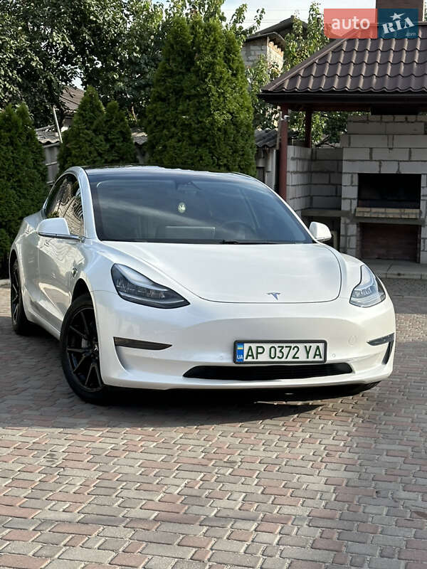 Седан Tesla Model 3 2020 в Запоріжжі