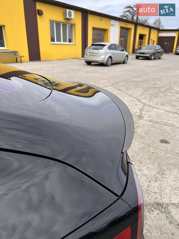 Седан Tesla Model 3 2019 в Сквирі