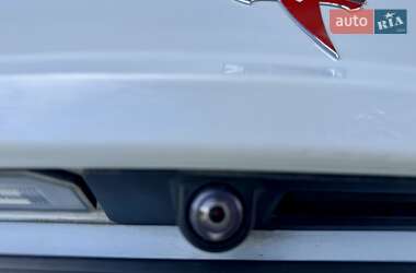 Седан Tesla Model 3 2020 в 