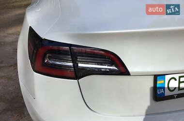 Седан Tesla Model 3 2020 в 