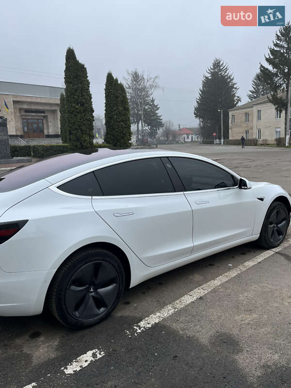 Седан Tesla Model 3 2018 в Хмельницькому