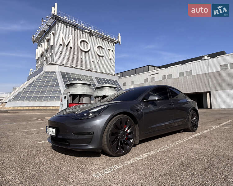 Tesla Model 3 2021