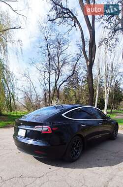 Седан Tesla Model 3 2019 в 