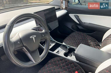 Седан Tesla Model 3 2018 в 