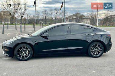 Седан Tesla Model 3 2018 в Харькове