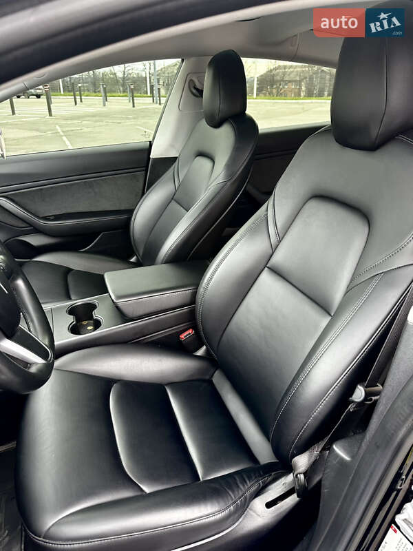 Седан Tesla Model 3 2018 в Харькове