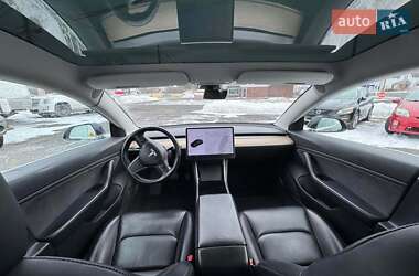 Седан Tesla Model 3 2018 в 
