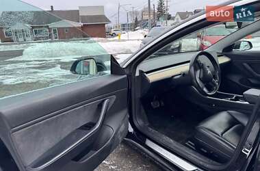 Седан Tesla Model 3 2018 в 