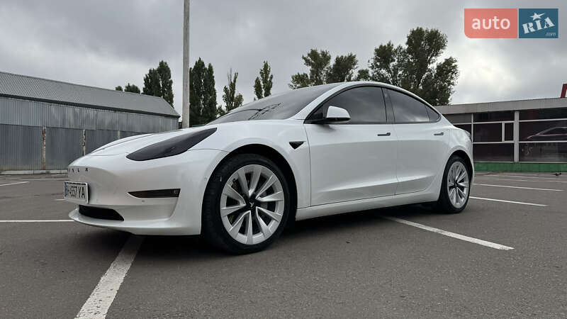 Седан Tesla Model 3 2021 в Одесі