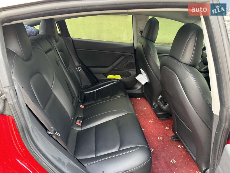 Седан Tesla Model 3 2018 в Дніпрі