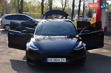 Седан Tesla Model 3 2018 в 