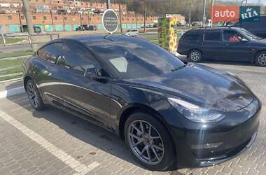 Седан Tesla Model 3 2023 в 