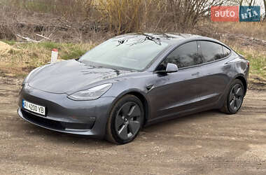 Седан Tesla Model 3 2021 в 