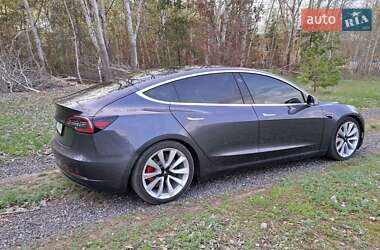 Седан Tesla Model 3 2018 в 