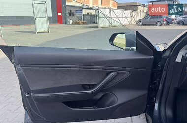 Седан Tesla Model 3 2018 в 
