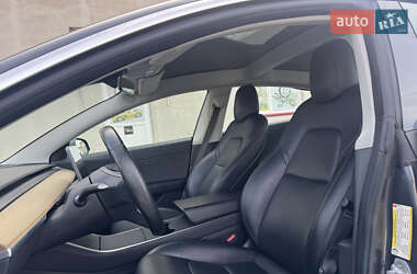 Седан Tesla Model 3 2018 в 