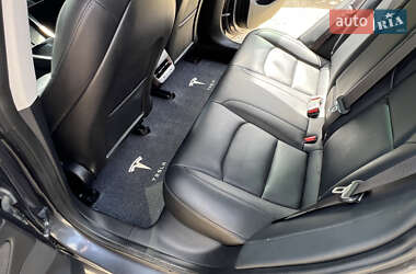 Седан Tesla Model 3 2018 в 