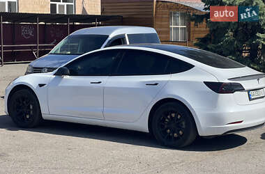 Седан Tesla Model 3 2021 в Киеве фото 16 Седан Tesla Model 3 2021 в Киеве