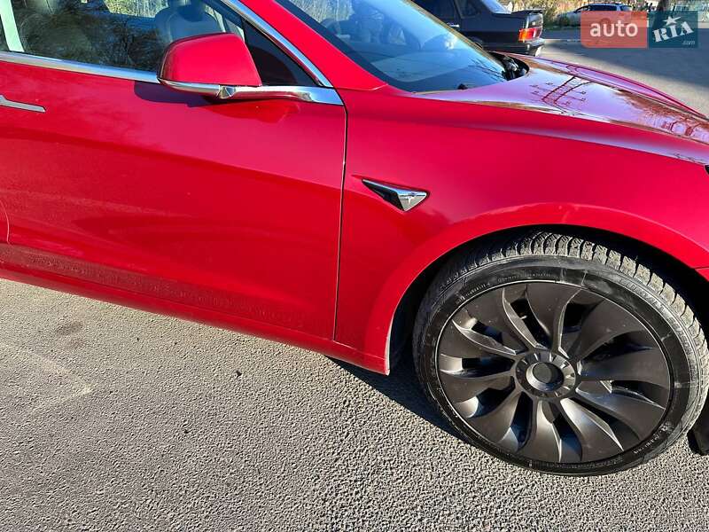 Седан Tesla Model 3 2019 в Днепре