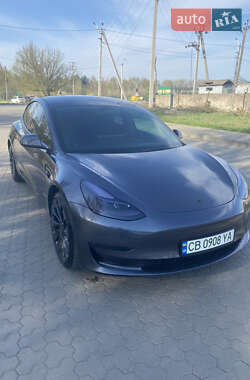 Седан Tesla Model 3 2022 в 