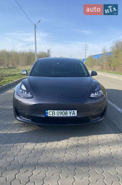 Седан Tesla Model 3 2022 в 