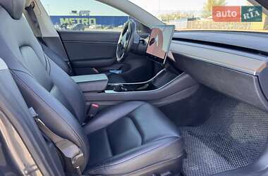 Седан Tesla Model 3 2018 в 