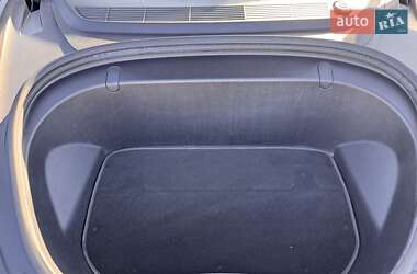 Седан Tesla Model 3 2018 в 