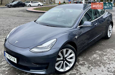 Седан Tesla Model 3 2019 в 