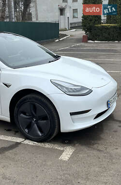 Седан Tesla Model 3 2018 в 