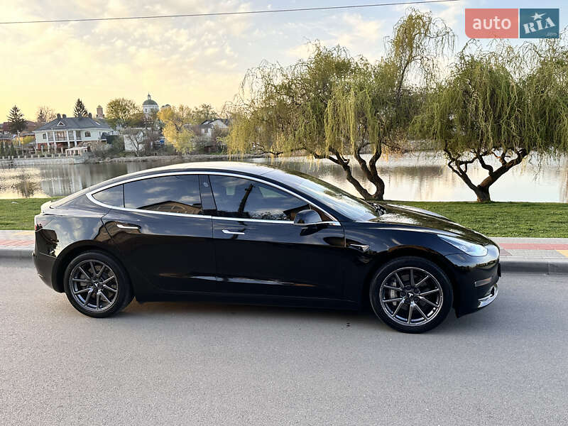 Tesla Model 3 2019 Tesla Model 3 2019