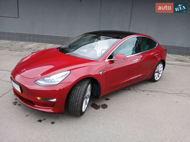 Tesla Model 3 2019