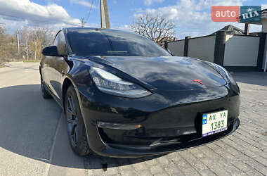Седан Tesla Model 3 2018 в 