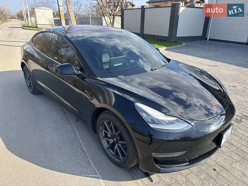 Седан Tesla Model 3 2018 в Харькове