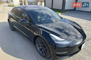 Седан Tesla Model 3 2018 в 