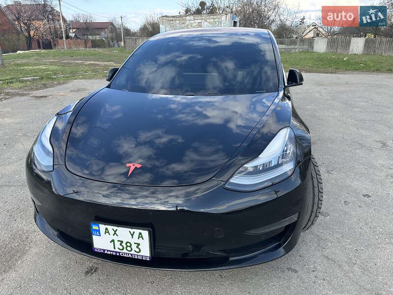 Седан Tesla Model 3 2018 в Харькове