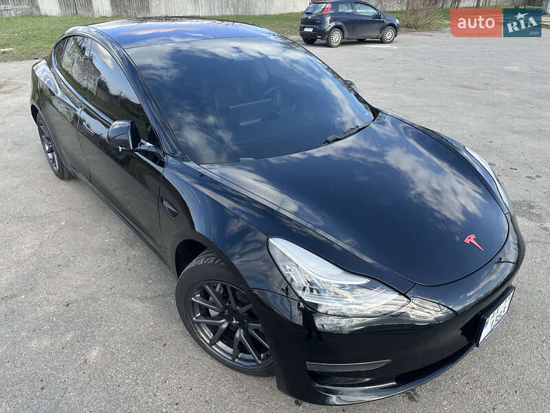 Седан Tesla Model 3 2018 в Харькове