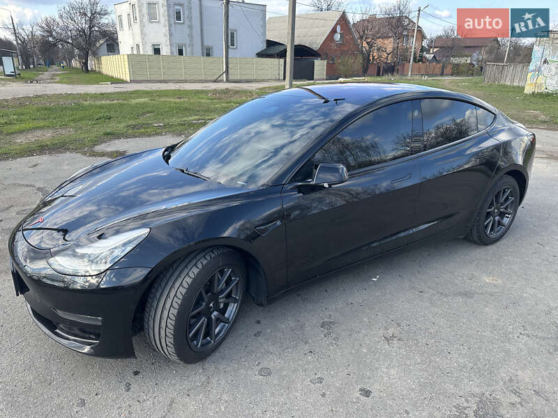 Седан Tesla Model 3 2018 в Харькове