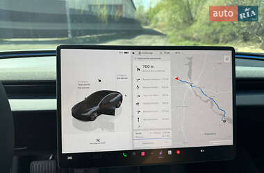 Седан Tesla Model 3 2024 в 