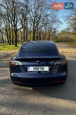 Седан Tesla Model 3 2018 в 
