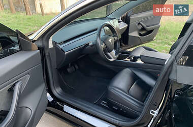 Седан Tesla Model 3 2019 в Ірпені