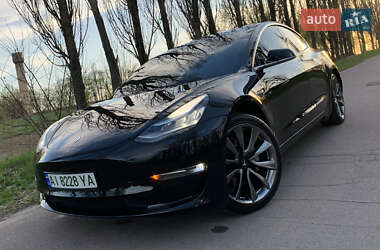 Седан Tesla Model 3 2019 в Ірпені